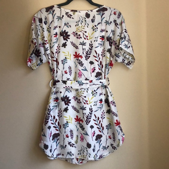 NWOT ModCloth Jessy B Tunic in Sprigs - Picture 2 of 6
